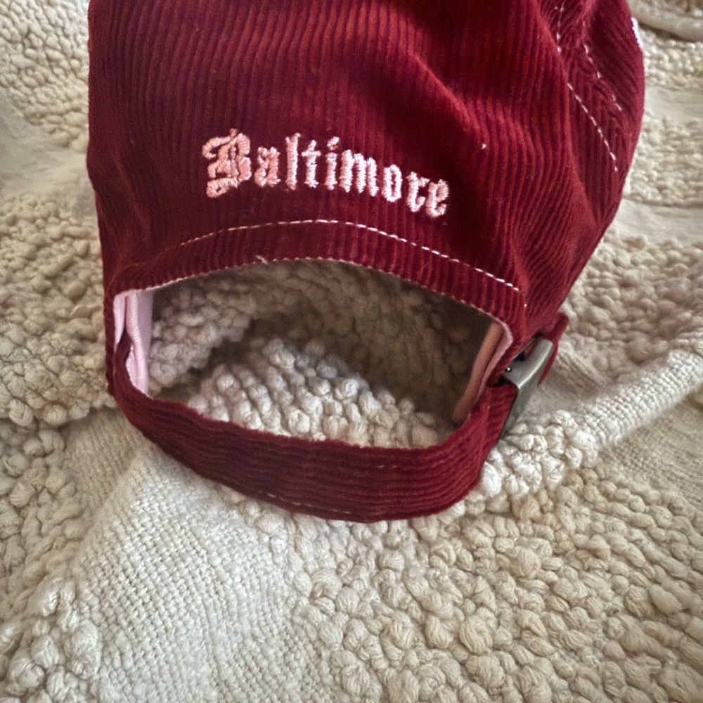Hard Rock Cafe Burgundy Corduroy Cap - Picture 2 of 4